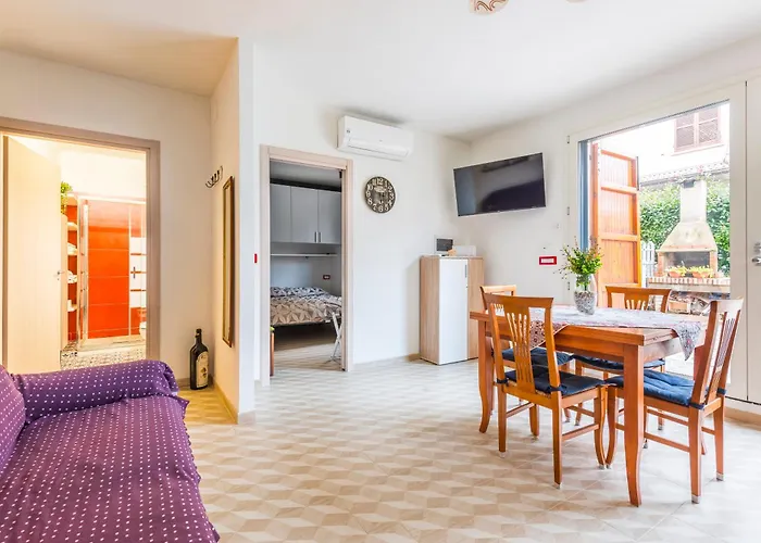 Lejlighed Piano Terra Moderno Con Ampi Spazi E Luminosita Carpi