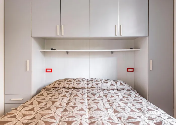 Lejlighed Piano Terra Moderno Con Ampi Spazi E Luminosita Carpi